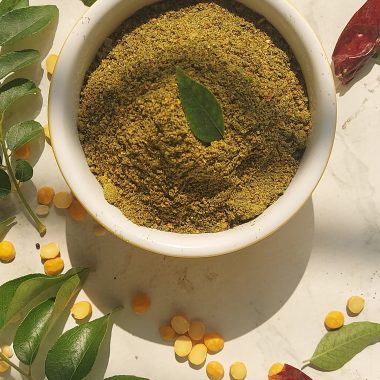 This podi is a delicious, Vegan + GF iron-rich Spice powder (Condiment) made with Curry leaves, lentils and basic spices. Eaten with steamed rice or with Idli / Dosa.