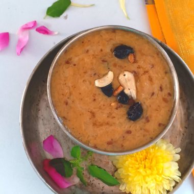 Akkaravadisal is a traditional Tambrahm Milk + Rice + Jaggery Pudding made for Margazhi and Aadi months of the Hindu calendar as an offering to the Lord.