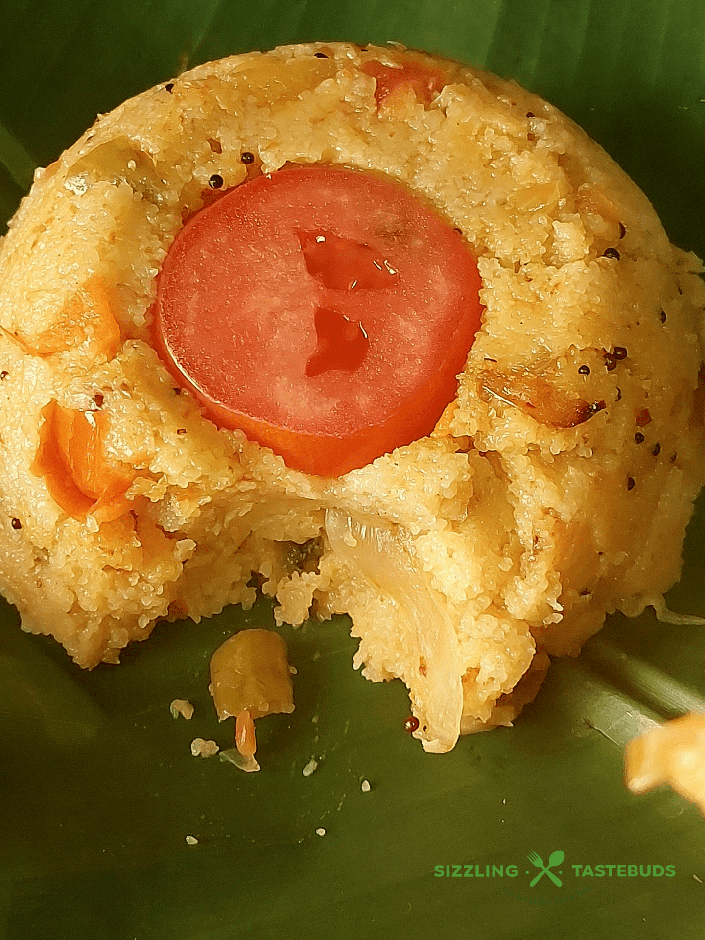 Rava Vangibhath is a speciality from Karnataka. It is an aromatic, melt-in-the mouth savory pudding with semolina, veggies and spices