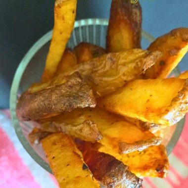 Let's make these quick Baked Spicy Herby Potato Wedges- Perfect as a side or snack Let's make these quick Baked Spicy Herby Potato Wedges- Perfect as a side or snack