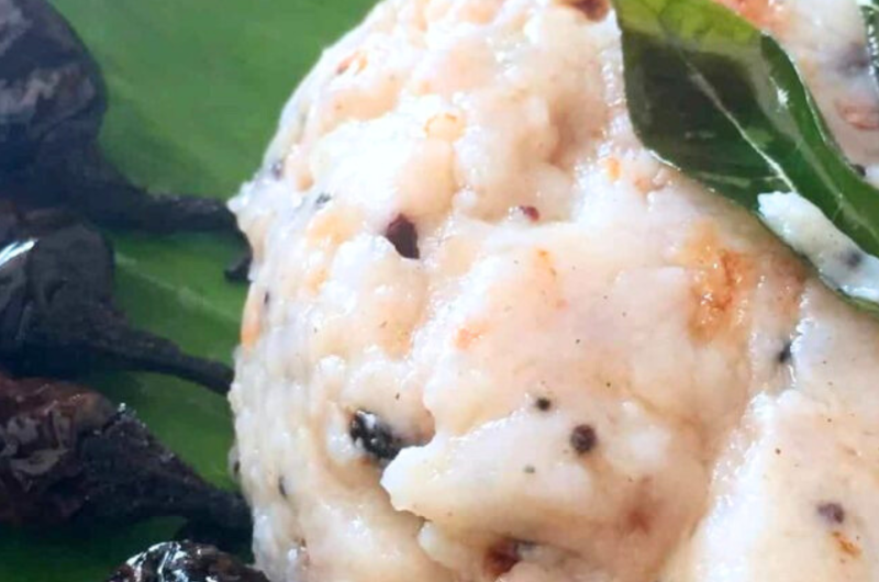 Morkali or Morkoozh is a savoury, slightly tangy pudding made in Tamilnadu with rice flour and sour buttermilk. Eaten as a quick snack or light dinner.