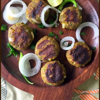 Sattu Palak Kebab is Protein rich, gluten free snack made with kitchen staples, protein base and spinach. Perfect as a finger food too.