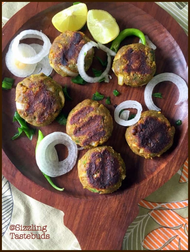 Sattu Palak Kebab is Protein rich, gluten free snack made with kitchen staples, protein base and spinach. Perfect as a finger food too.  
