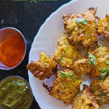 Baked Onion Pakora is a healthy and baked version of the popular deep fried Onion pakoras. A perfect tea-time snack.