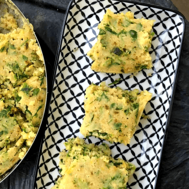 Oats Methi Dhokla is a spongy, soft and steamed snack using Oats and fenugreek leaves. Served with Green chutney or some sauce.