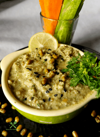 Mung Bean Hummus (Moong Bean Hummus) is a healthy, low fat, low oil hummus or dip made with Whole Green Mung Beans and basic pantry spices.