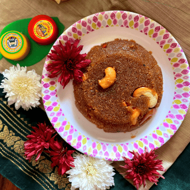 Gur ka sheera or Bellada Kesaribhath is a soft melt in the mouth semolina pudding made with jaggery. Made in under 10 mins as a quick dessert.