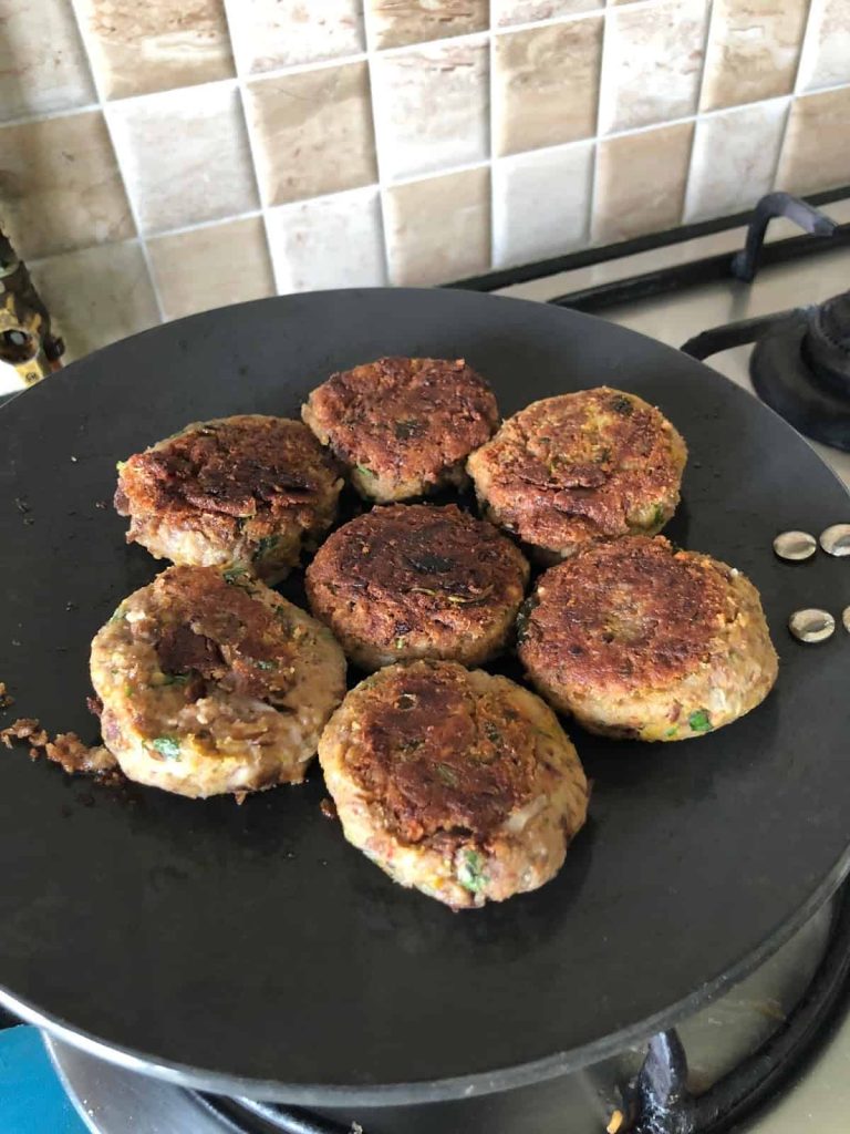 Galouti Kebab or Galoti Kebab is a melt-in-the-mouth vegetarian version of the famous Lucknowi Galoti Kebab. Often served at Iftar or parties with a yogurt-mint dip