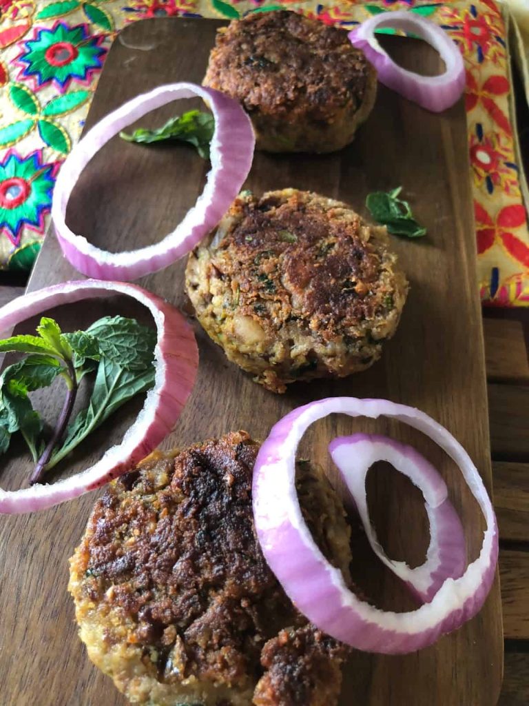 Galouti Kebab or Galoti Kebab is a melt-in-the-mouth vegetarian version of the famous Lucknowi Galoti Kebab. Often served at Iftar or parties with a yogurt-mint dip