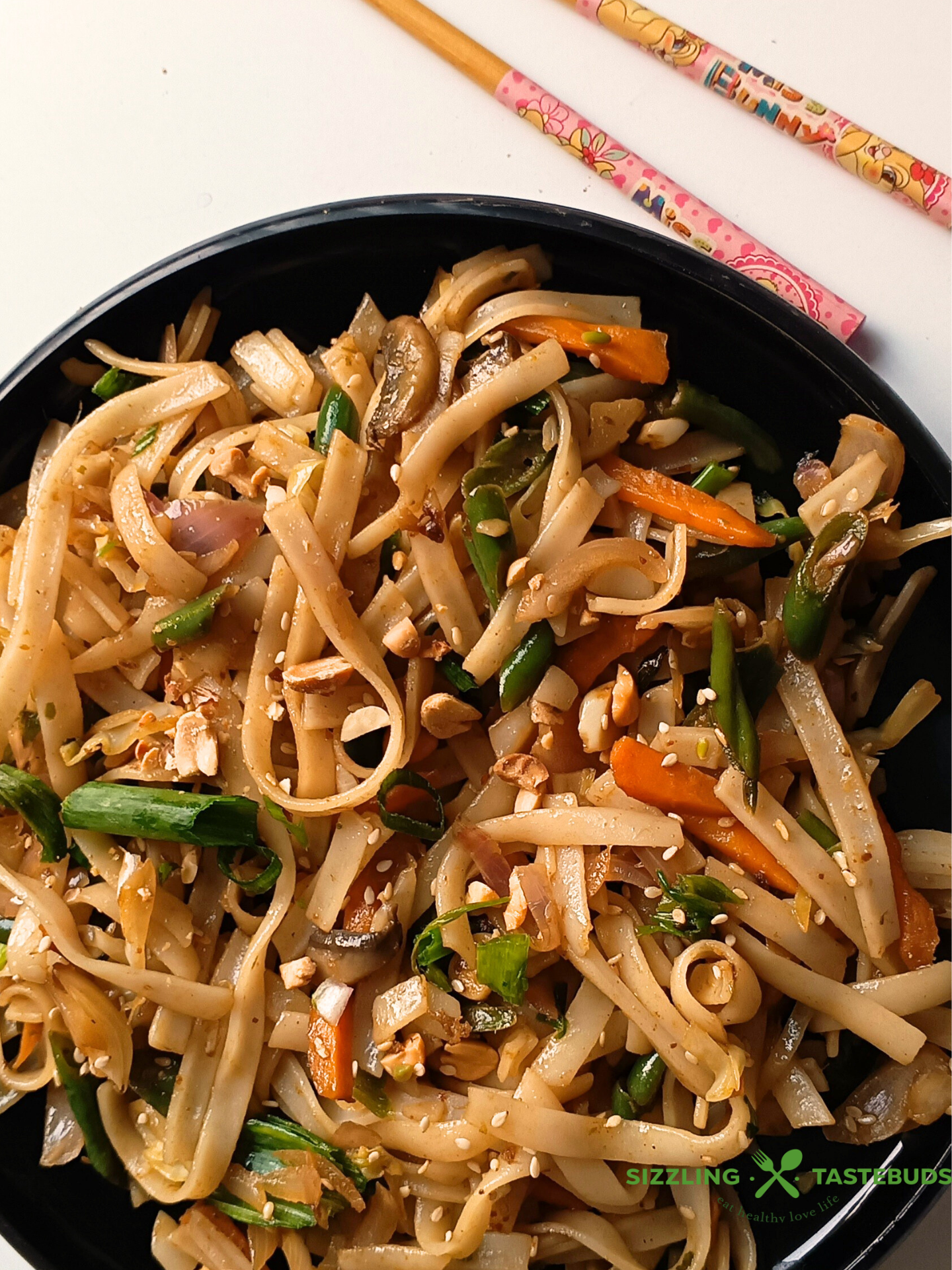 Vegan Pad Thai | Gluten Free, Vegan | 20 min Easy Dinner Recipes