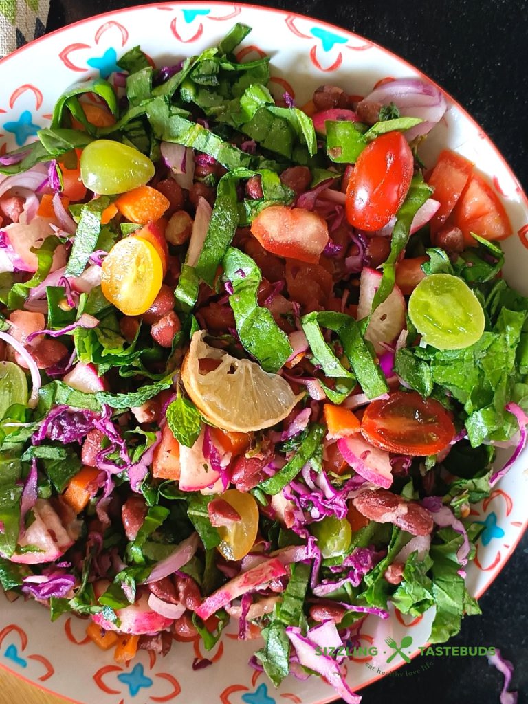 Bean Salad with Spinach and Mint Vinaigrette is a super delish Spring - Summer Salad that is perfect for brunch potluck or a quick filing snack.