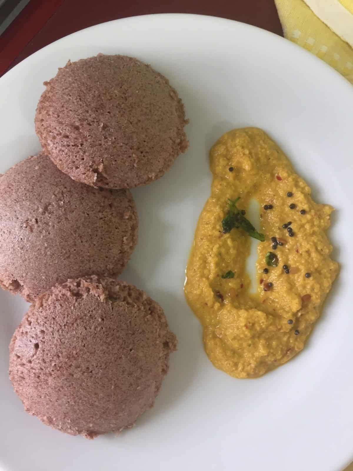 Red Rice Idli are steamed idlis made with unpolished red rice, whole black gram and salt. Low in GI and high in , these are perfect for diabetics and weight watchers