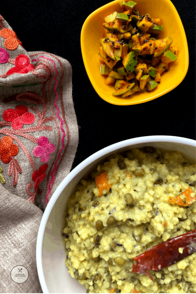 Moong Sama Chashwali Khichdi is a Gluten Free, millet based Nutritious One pot meal. Perfect for brunch or a light dinner.

